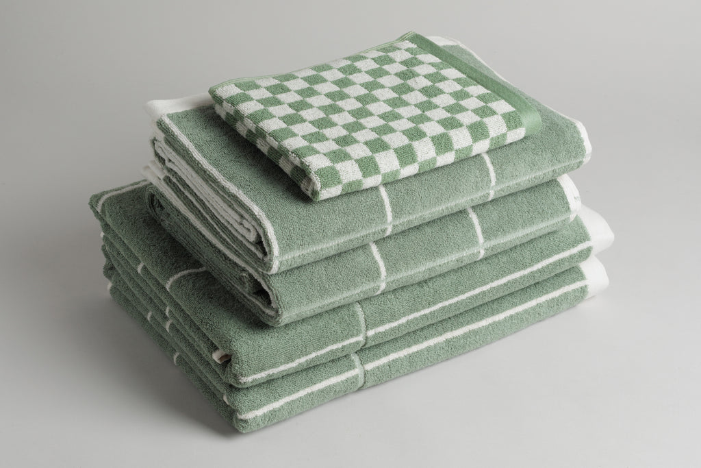 Organic Cotton Bath Mat in Sage/Chalk