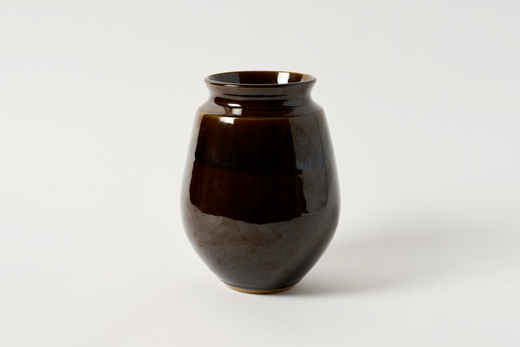 Low Poppy Vase in Amber