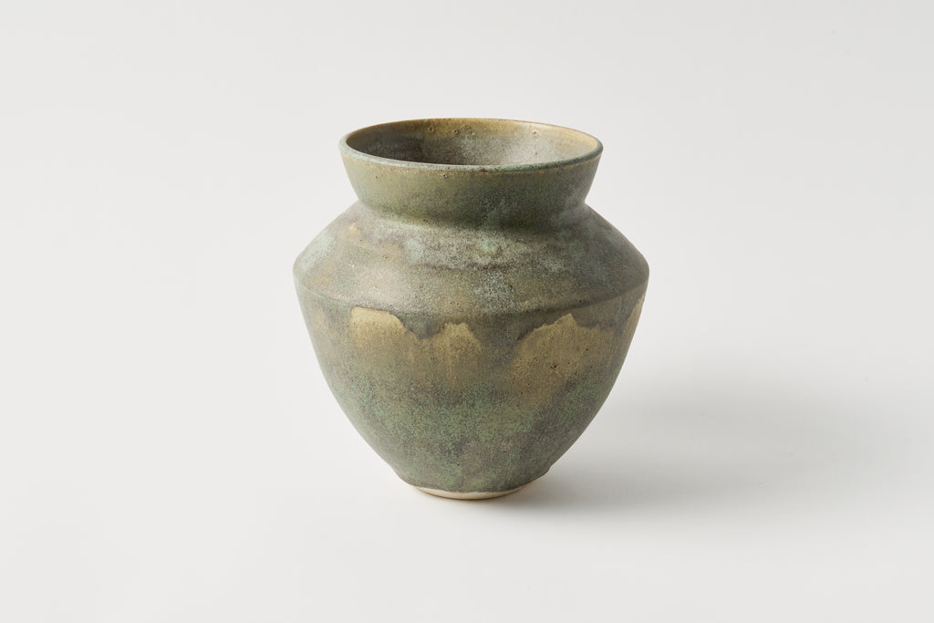 Medium Diana Vase in Mineral B.