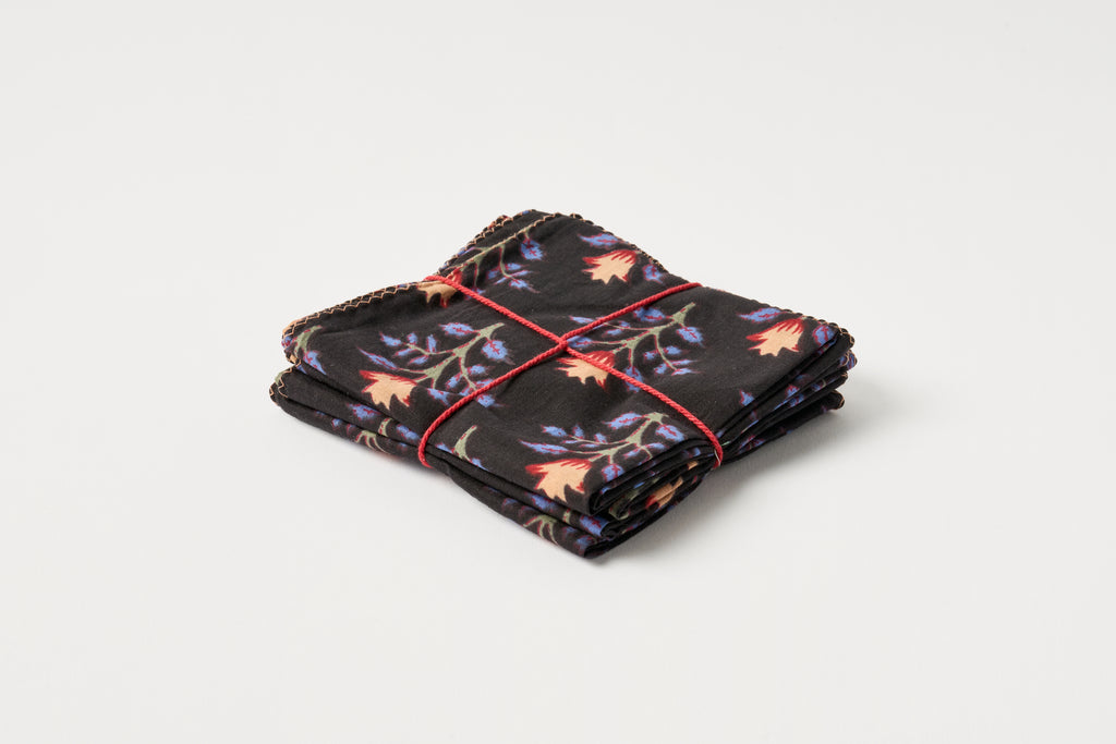 Lily Black Set of 4 Napkin