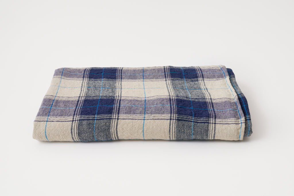Old School Checks 63 x 118 Tablecloth