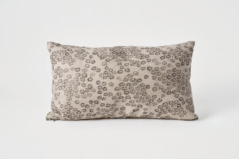 Small Daisy Inkwash Oatmeal Pillow 12 x 20