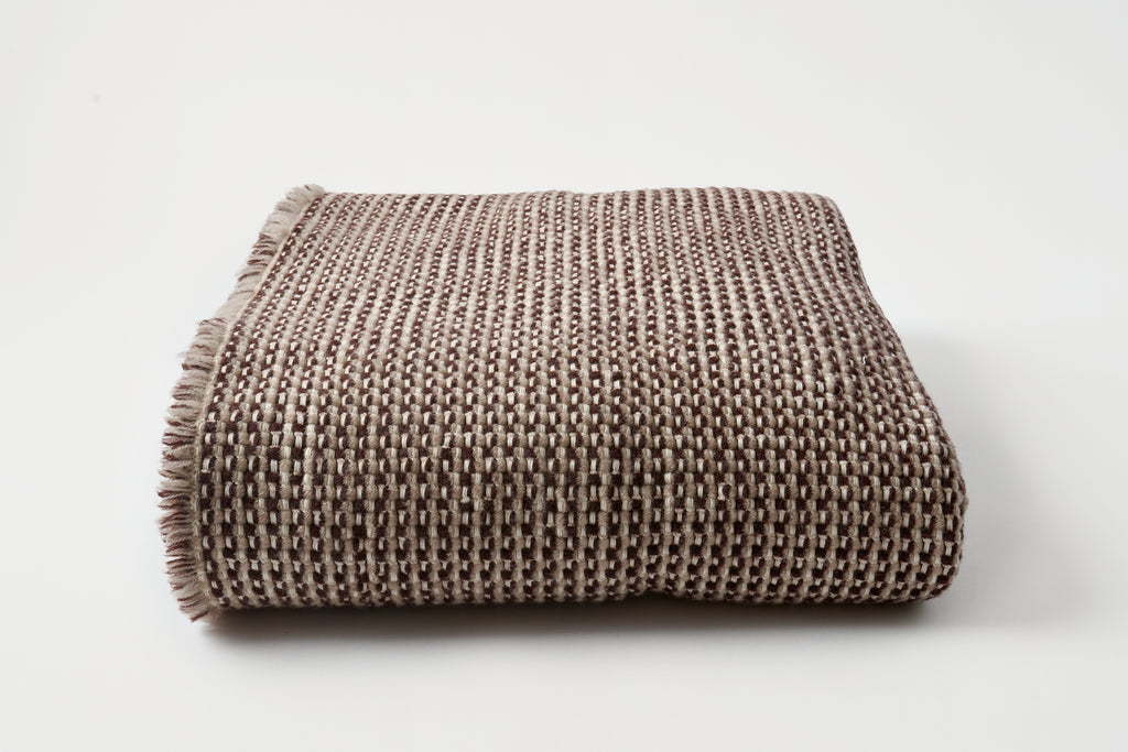 Intreccio V.05 Throw