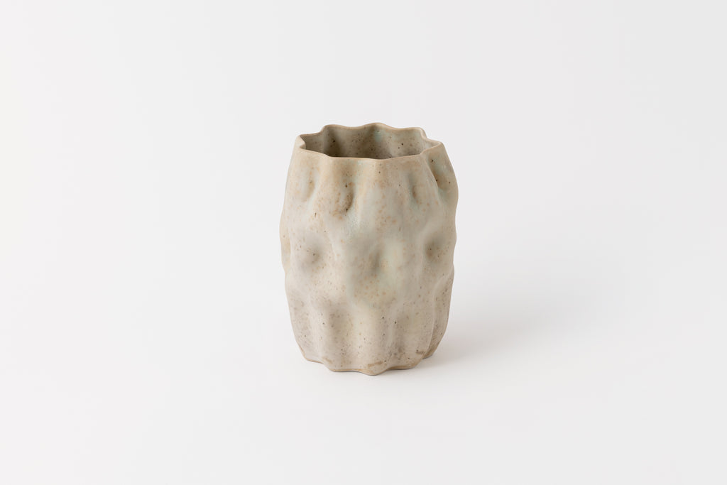 Neutral Ash Pinched Vessel