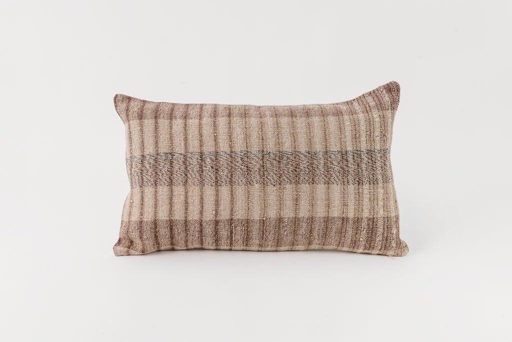 Vintage Grain Sack Pillow 12 x 20 Y.