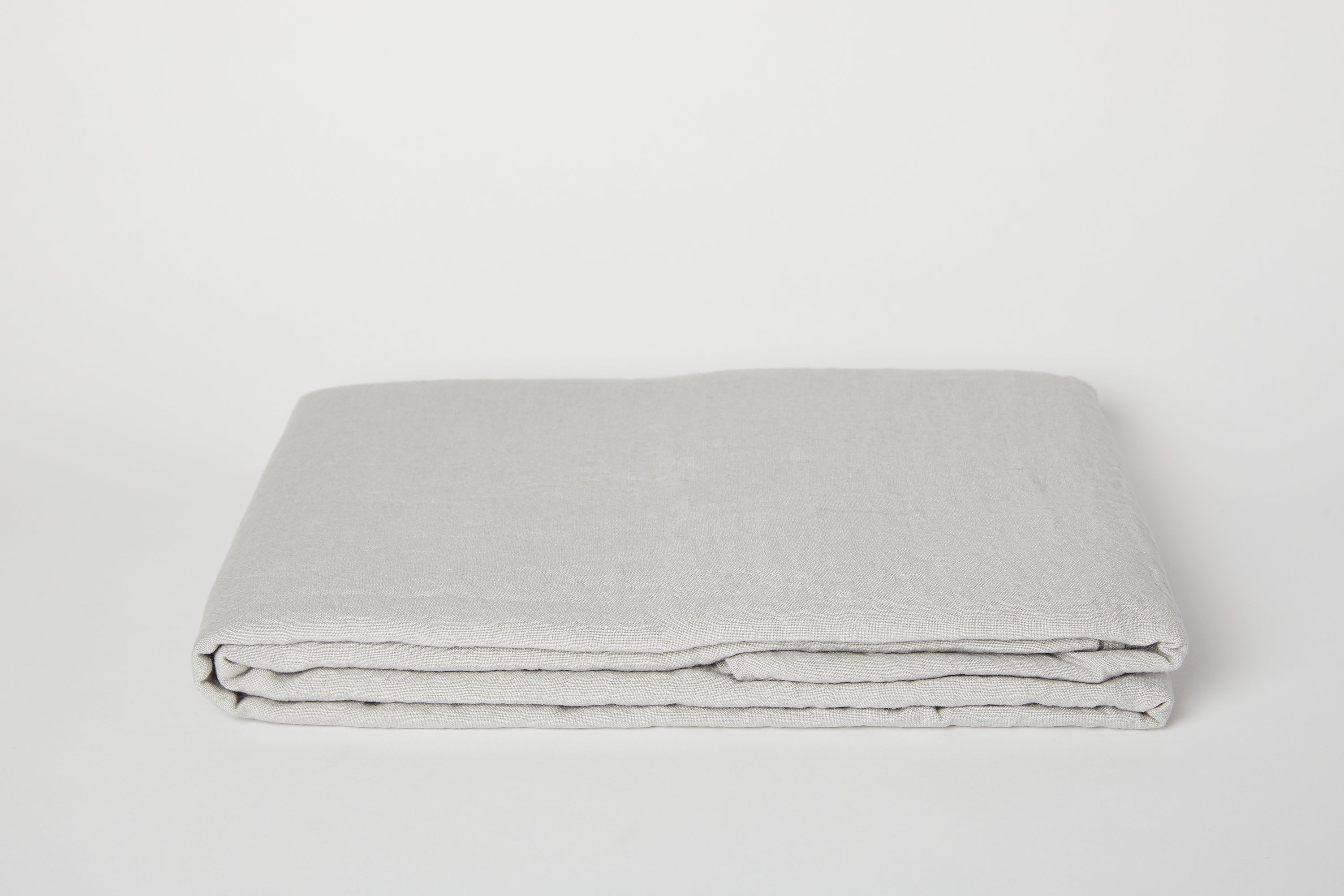 Cloud Grey 63 x 118 Tablecloth